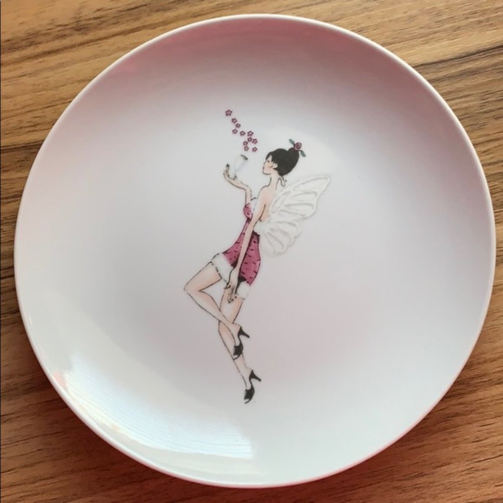 Macy’s Holiday Fairy Dessert Plates Collectibles - Picture 5 of 9